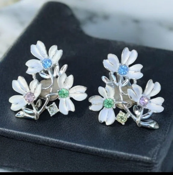 Vintage Emmons Rhinestone Flower Earrings - Picture 1 of 6